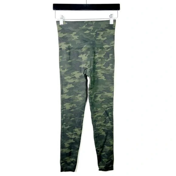 Spanx Revolve Look at Me Now Seamless Leggings Shaping Tights Green Camo Size S - Picture 2 of 9
